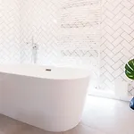 Swu Broadway Guest house 4*