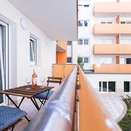 Swu Broadway Affittacamere 4*