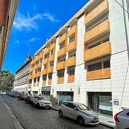 Swu Broadway 3*