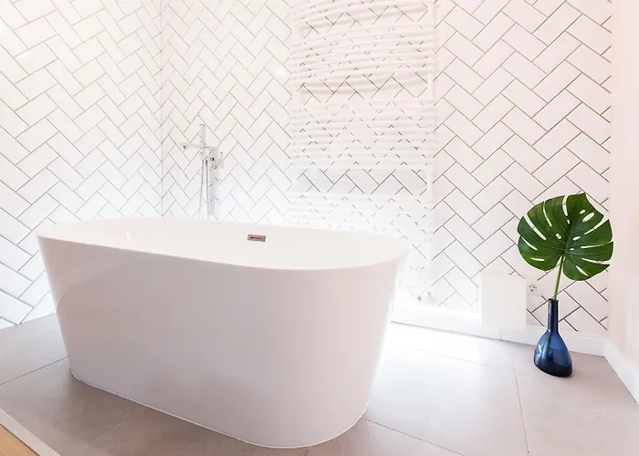 Swu Broadway Guest house 4*