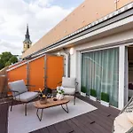 Swu Broadway Pensión 4*