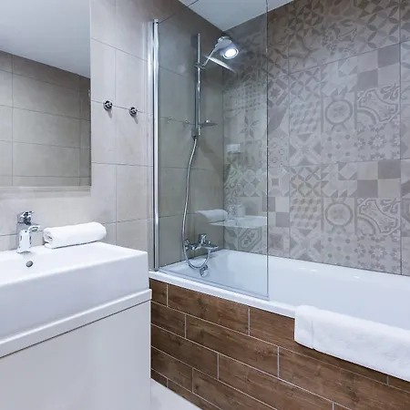 Swu Broadway Gæstehus 4*