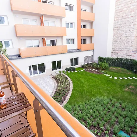 Swu Broadway 4*