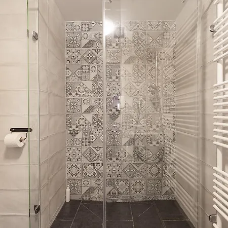 Swu Broadway Chalet Budapest