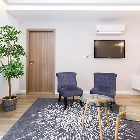 Swu Broadway Πανσιόν 4*