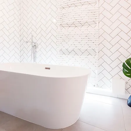 Swu Broadway Πανσιόν 4*