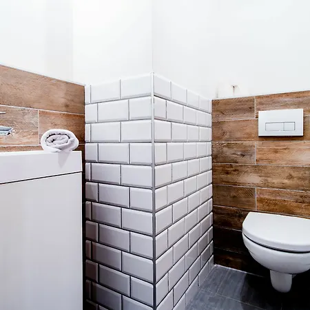 Swu Broadway Πανσιόν