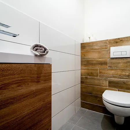 Swu Broadway Gæstehus 4*